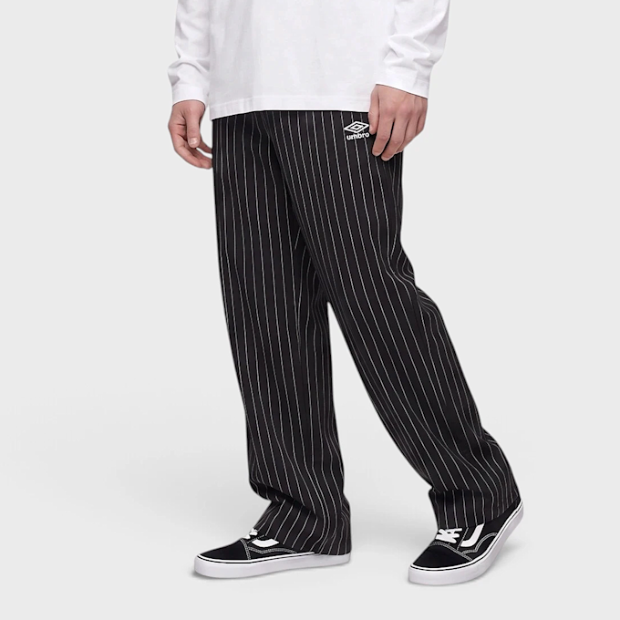 Umbro Pinstripe Relaxed Pant czarny 103745 1