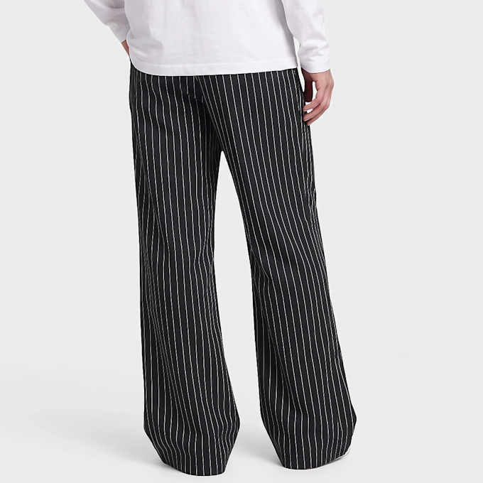 Umbro Pinstripe Relaxed Pant Schwarz 103745 2