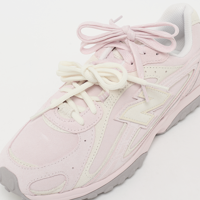New Balance 204L rose 104392 6