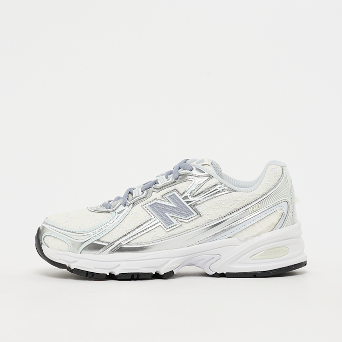 New Balance 740 siva 104527 1