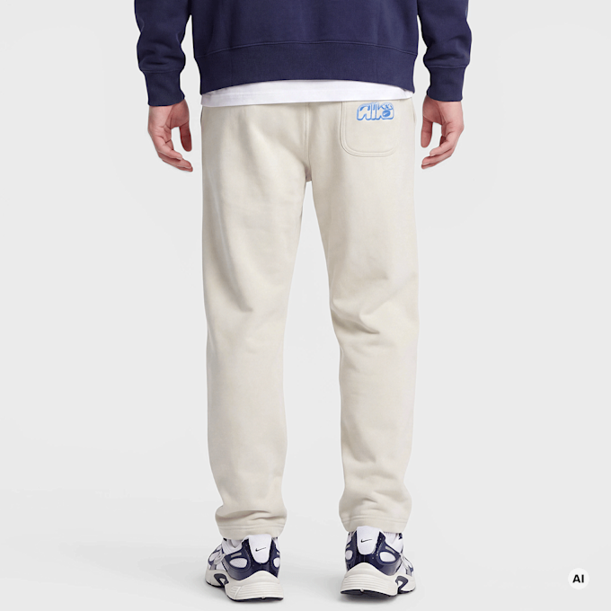 Nike   Sportswear SF Graphic Club Open Hem Pant beige 104513 2