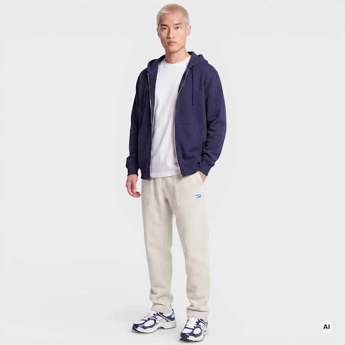 Nike   Sportswear SF Graphic Club Open Hem Pant beige 104513 4