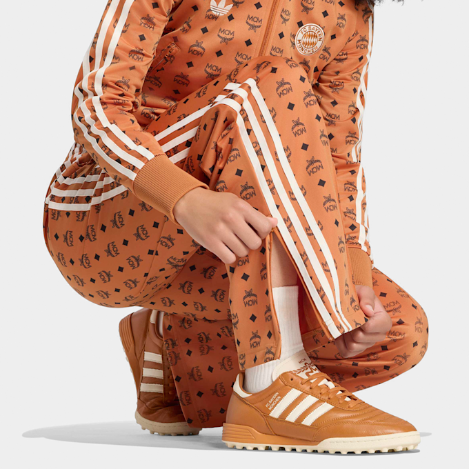 adidas Originals adidas x FC Bayern x MCM Track Pant naranja 105073 3