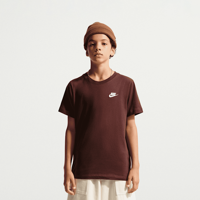 Nike Sportswear Futura Tee marrón 105256 1