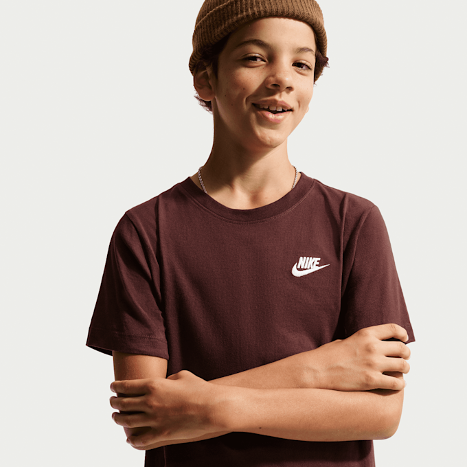 Nike Sportswear Futura Tee Marrone 105256 3