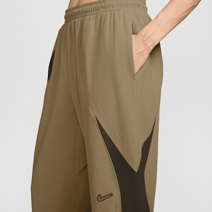 Nike Street Corduroy Track Pant bež 105398 3