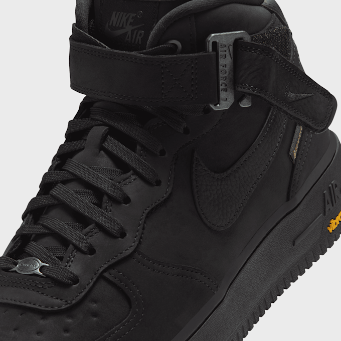 Nike Air Force 1 Mid '07 GTX Vibram Schwarz 105584 7