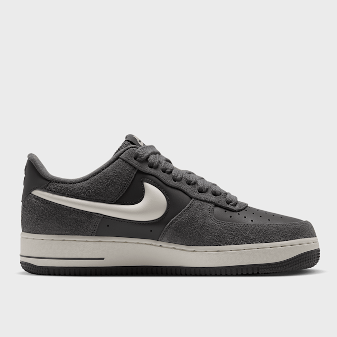 Nike Air Force 1 '07 LV8 grijs 105510 2