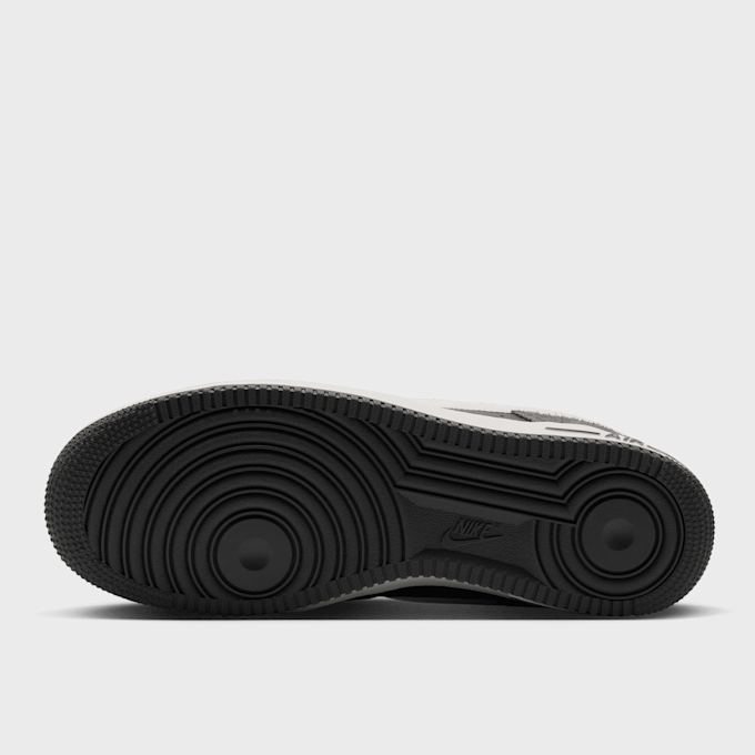 Nike Air Force 1 '07 LV8 Grau 105510 5