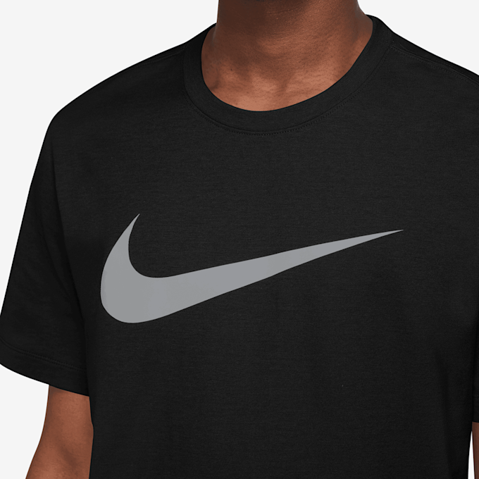Nike Sportswear Tee Icon Swoosh crna 105750 3