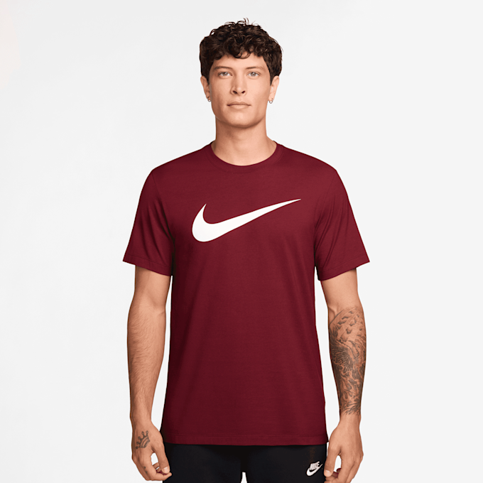 Nike   Sportswear Tee Icon Swoosh rosso 105752 1