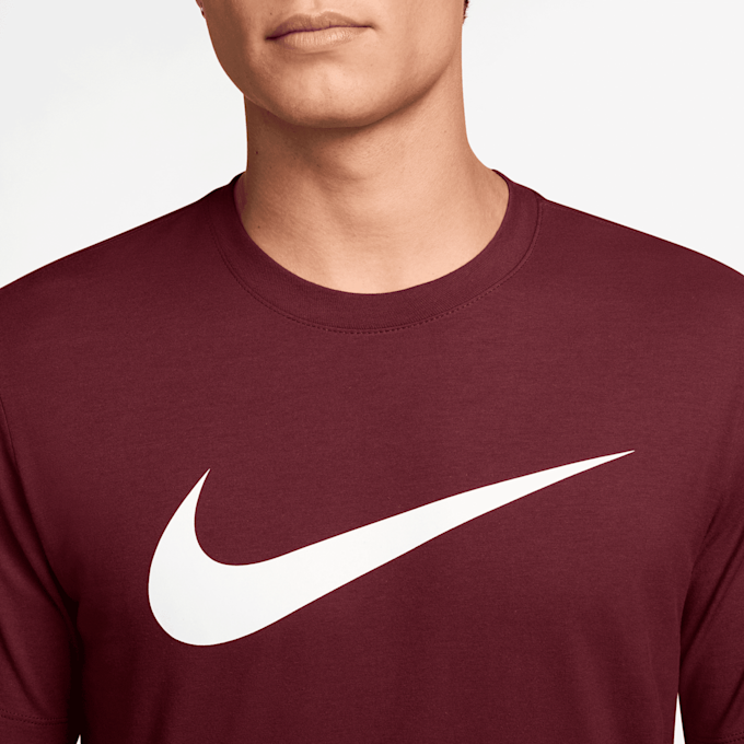 Nike   Sportswear Tee Icon Swoosh czerwony 105752 3