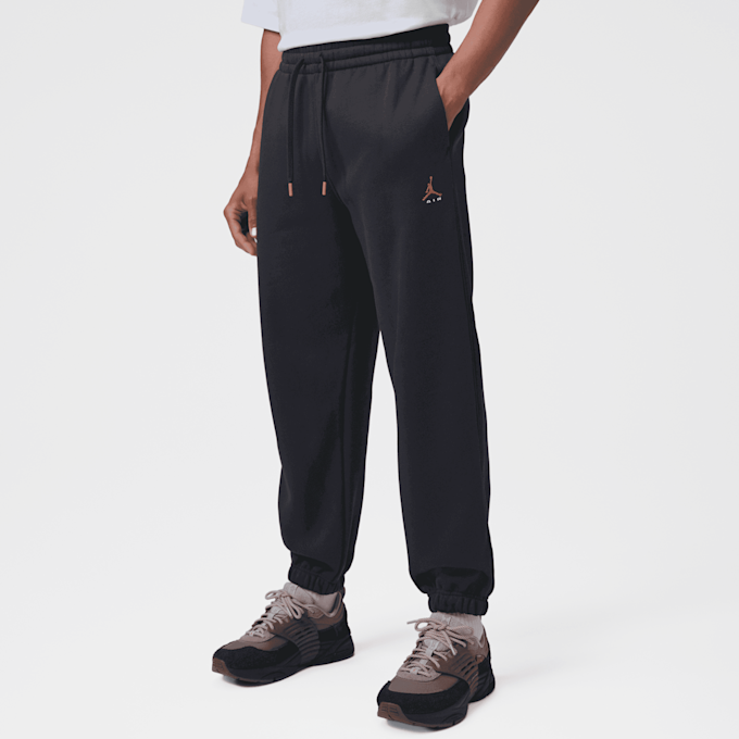 Nike Brooklyn Statement Fleece Cuff Pant Schwarz 105819 1