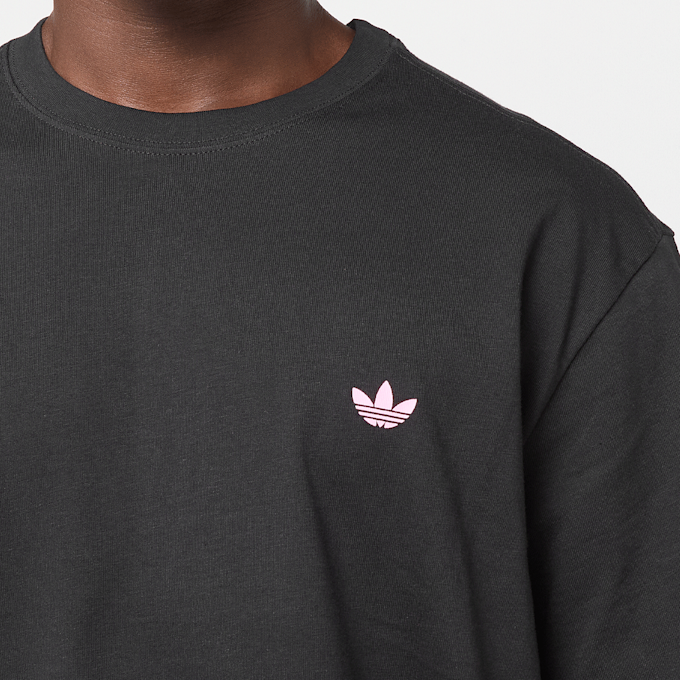 adidas Originals 3D Trefoil Graphic T-Shirt czarny 106009 4