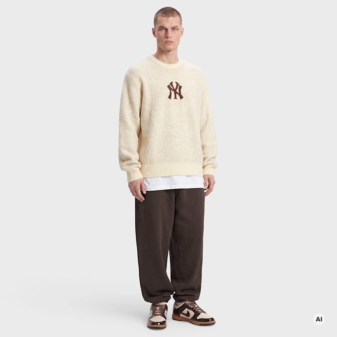Urban Classics Fluffy Sweatpants marrón 107065 4