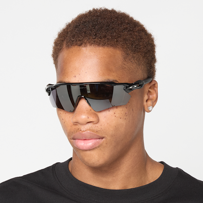 Oakley Radar EV Path nero 107723 1