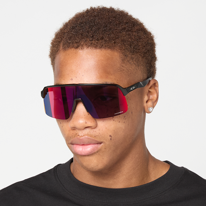 Oakley Sutro Lite negro 107726 1