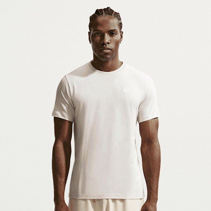 Nike   Sportswear Club Tee beige 107941 1