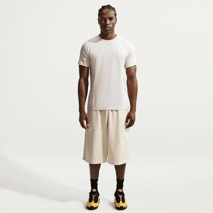 Nike   Sportswear Club Tee beige 107941 5