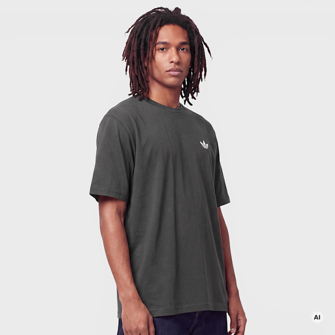adidas Originals Logo Graphic Tee grigio 109759 2