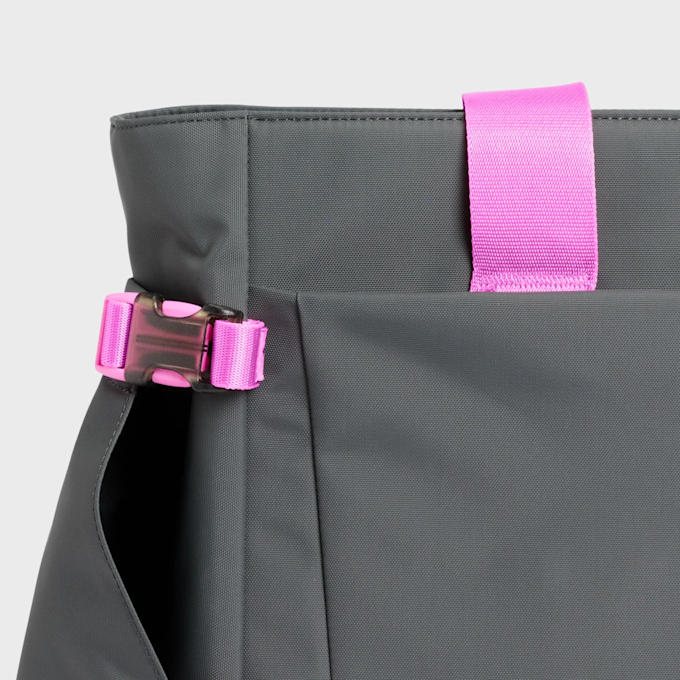 Stanley The Vitalize™ Macro Method Tote 26.1L / 27.6 Charcoal Pin QT Schwarz 111605 6