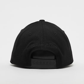 Mitchell & Ness NBA Classic Red Tonal Snapback Chicago Bulls schwarz