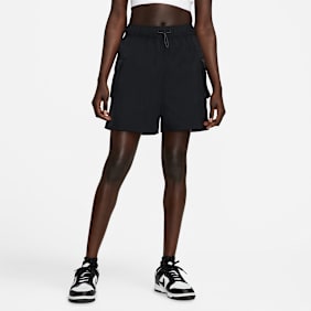 Nike   Sportswear Essential Women's Woven High-Rise Shorts preto