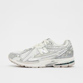 New Balance 1906 zilver