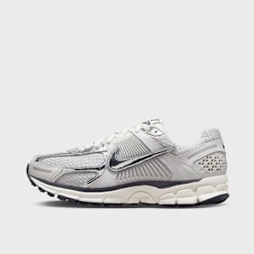 Nike   WMNS Zoom Vomero 5 grijs