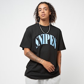 SNIPES Serif Logo Tee czarny