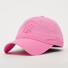 New Era 9Twenty Female Poly MLB New York Yankees lichtroze