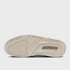 Jordan Spizike Low bege