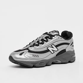 New Balance 1000 silber