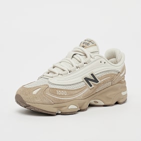 New Balance 1000 beige