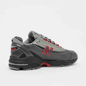 New Balance 1000 srebrna