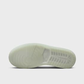 Jordan Air Jordan 1 Low SE medium olive/lt orewood brn-sail groen