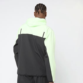 New Balance Training Woven Jacket grün