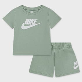 Nike Club Tee & Shorts Set vert