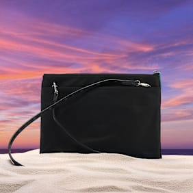 MCM x SNIPES Aren Flat Pouch Medium nero
