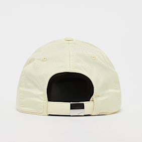 Nike Dri-Fit Club Unstructured Metal-Swoosh-Cap beige