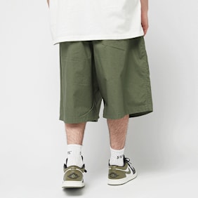 Nike Club Seoul Short Oversized grün