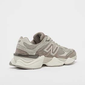 New Balance 9060 castanho