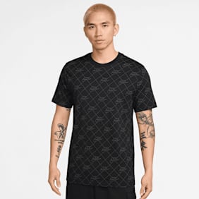 Nike Sportswear All Over Print Shortsleeve Club Tee schwarz