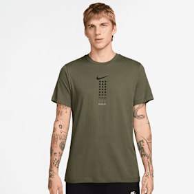 Nike Sportswear Tee groen