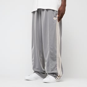 adidas Originals Firebird Adicolor Baggy Fit Trackpants szary
