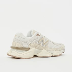 New Balance 9060 beige