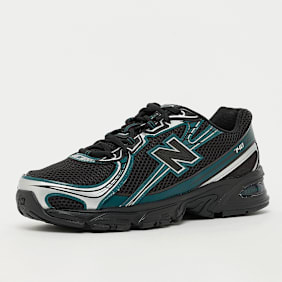 New Balance 740 schwarz