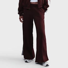 Nike Sportswear Mid-Rise Wide-Leg Track Pants rojo
