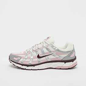Nike   P-6000 plata