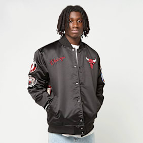Mitchell & Ness Black Out Satin Jacket Chicago Bulls noir